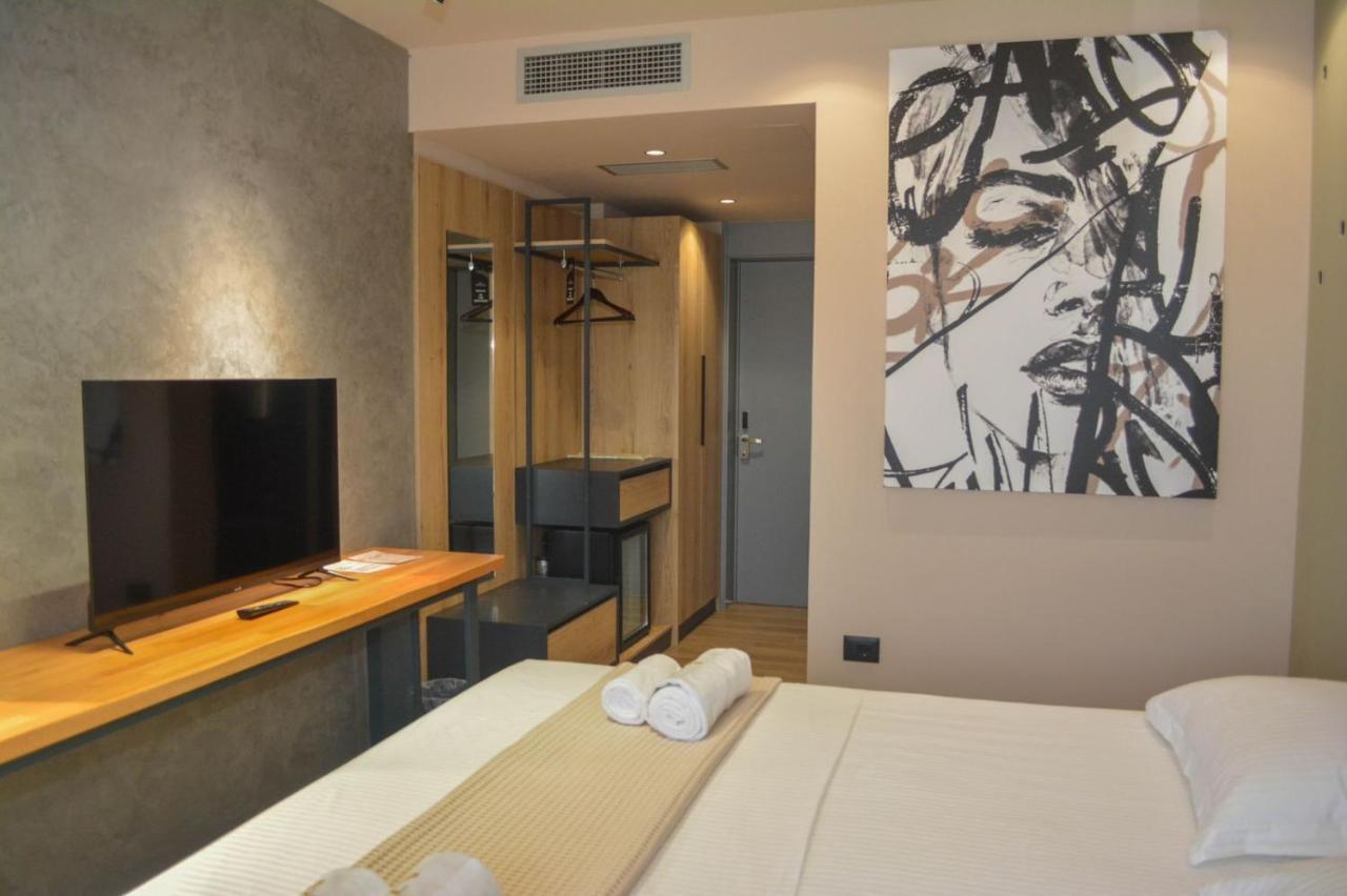 Azura Ksamil Hotel エクステリア 写真