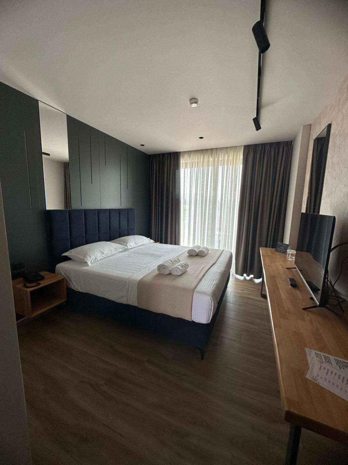 Azura Ksamil Hotel エクステリア 写真
