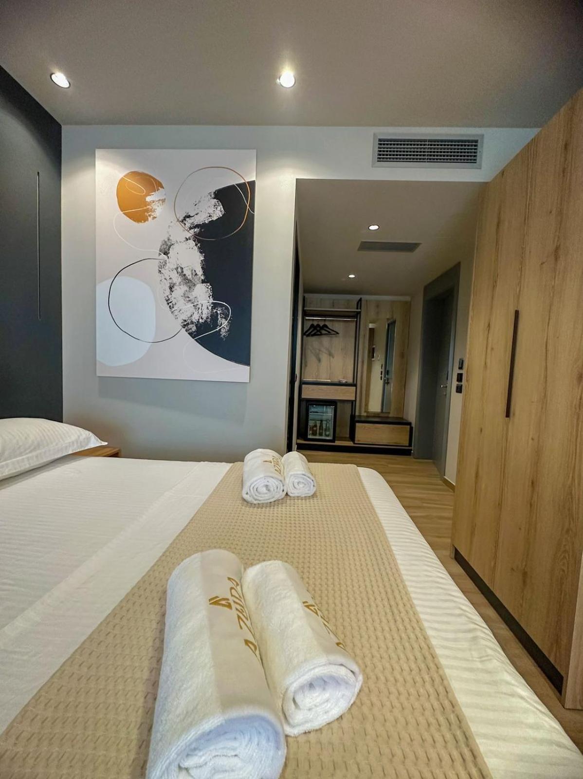 Azura Ksamil Hotel エクステリア 写真